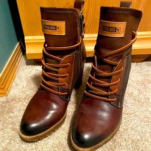 Size 37 Pikolinos boot